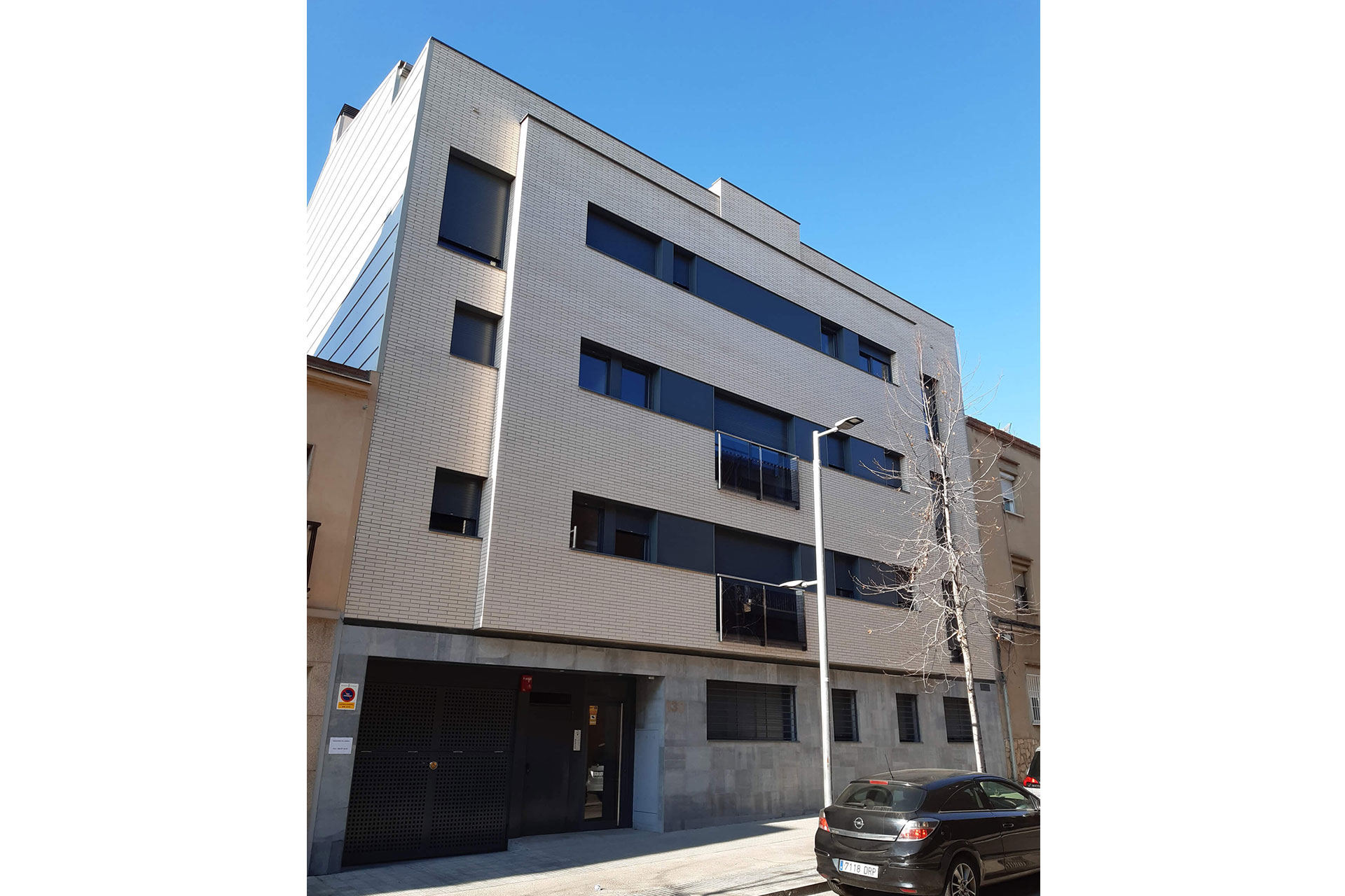 carretera-de-rubi-130-fachada2-armat-habitat